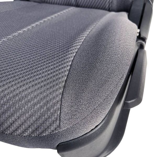 Чехлы из Жаккарда на Opel Astra J седан / хэтчбек 2010-2015 г.в.